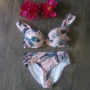 Shein bikini swimsuit never worn size small
